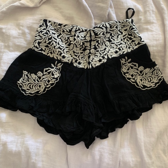 Boho ruffle shorts - Picture 2 of 4
